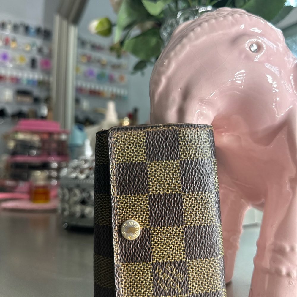 Louis Vuitton 6-Ring Checkered Key Holder
